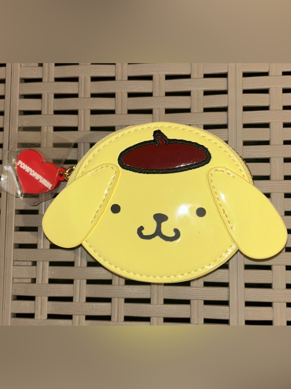 Sanrio Pompompurin Yellow Coin Pouch with Brown Beret. NWOT